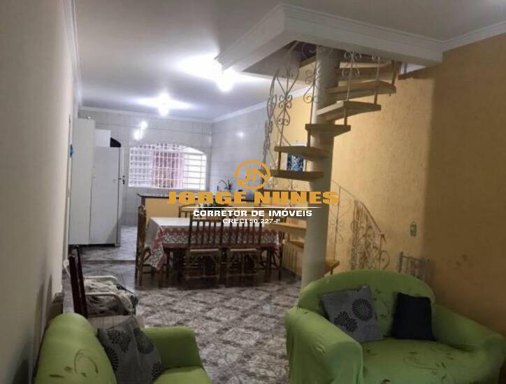 Casa à venda com 5 quartos, 200m² - Foto 4