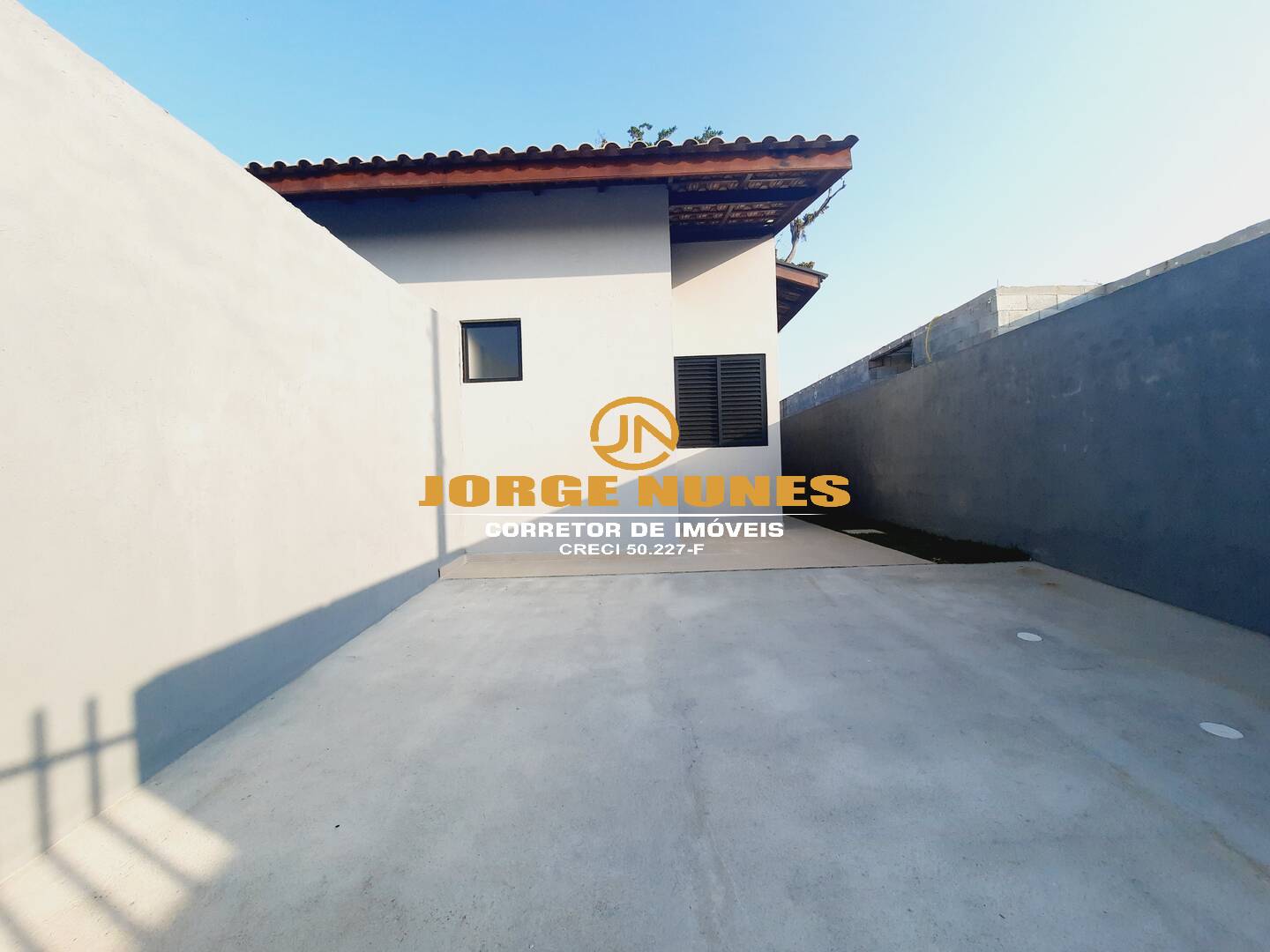 Casa à venda com 2 quartos, 55m² - Foto 2