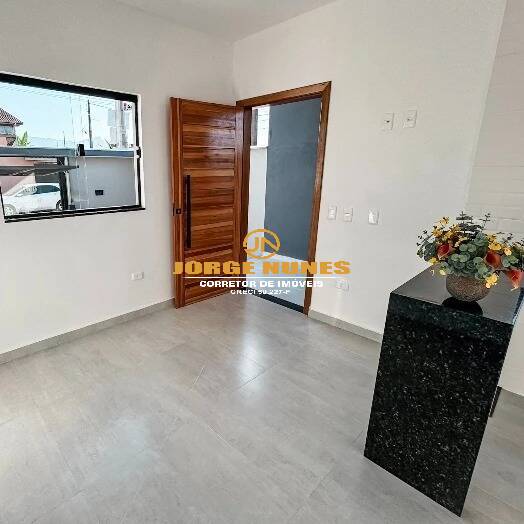 Casa à venda com 2 quartos, 61m² - Foto 4