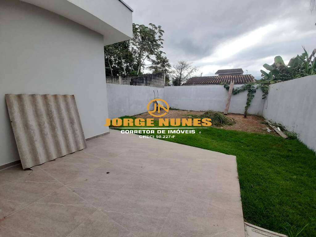 Casa à venda com 3 quartos, 98m² - Foto 14