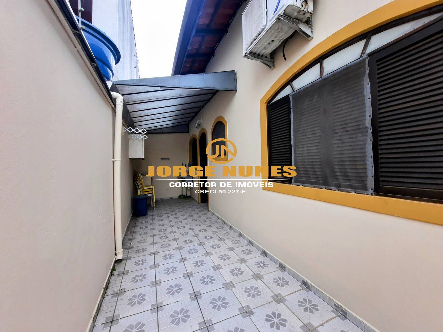 Casa à venda com 2 quartos, 60m² - Foto 11